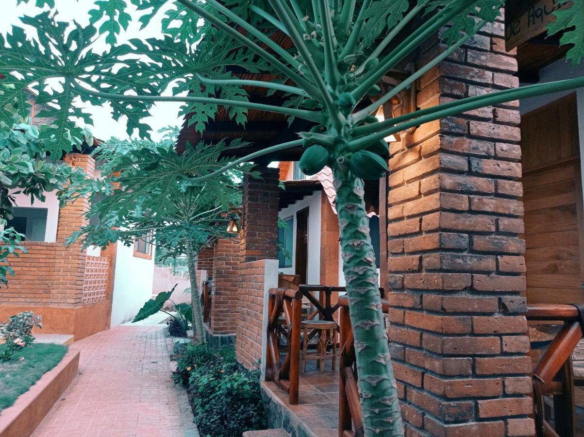 Bungalows Y Cabanas, Las Barracas De La Barra Malucano Екстериор снимка
