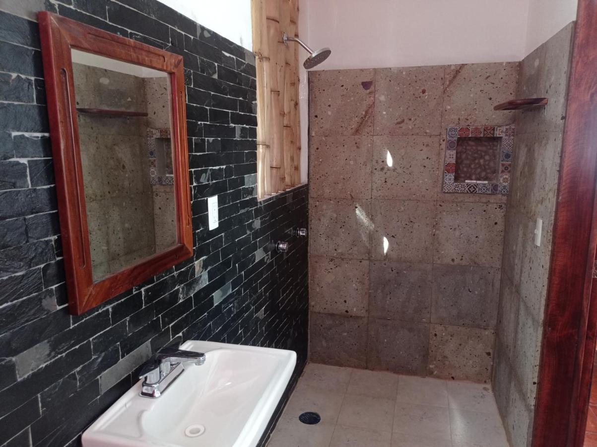 Bungalows Y Cabanas, Las Barracas De La Barra Malucano Екстериор снимка